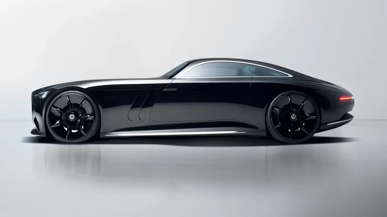 Mercedes меняет ритм: больше гибкости, меньше резких шагов