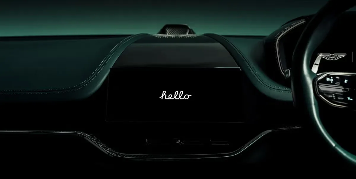 Дебют инновационной Apple CarPlay Ultra в новом Aston Martin DBX