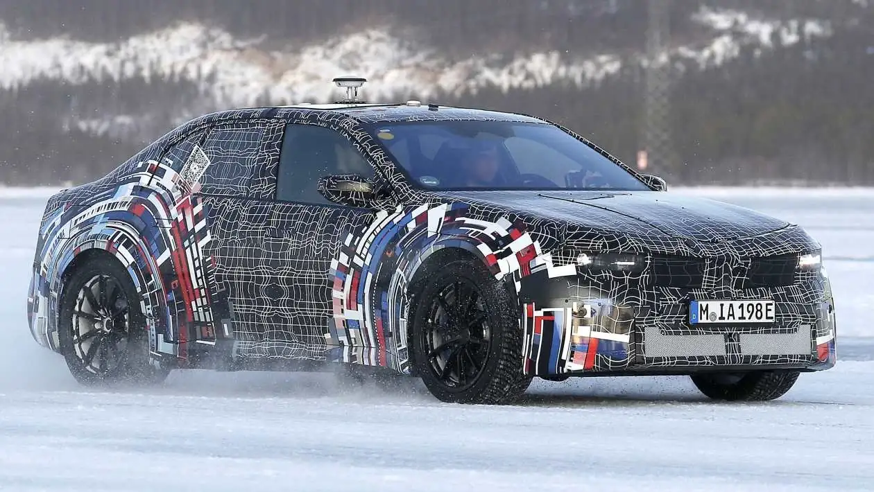 Электрический BMW M3 начал экстремальные зимние тесты на ледяных трассах