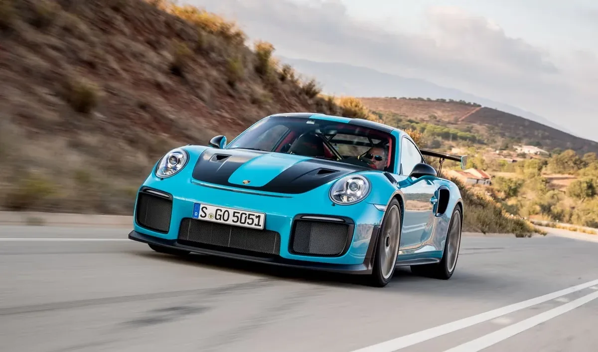 Hardcore Porsche 911 GT2 RS