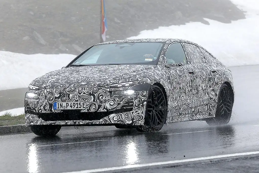 Новый Audi A6 e-tron замечен в камуфляже Audi RS6 e-tron
