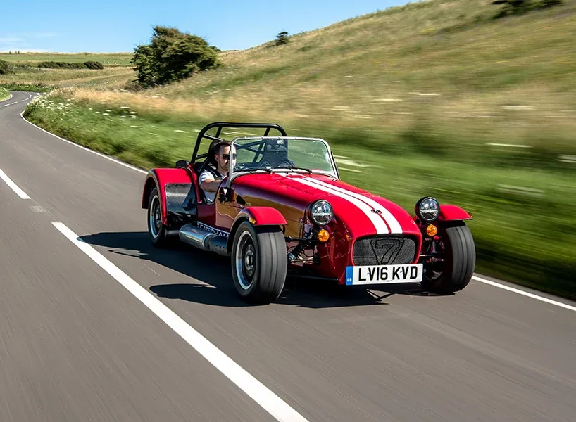 Caterham Seven 310 Encore: Последний триумф легендарного двигателя Ford Sigma