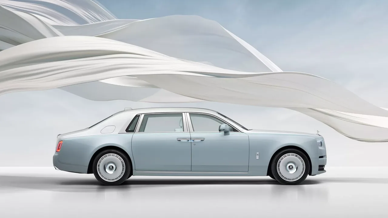 Rolls-Royce Phantom Scintilla сочетает роскошь с вечным дизайном
