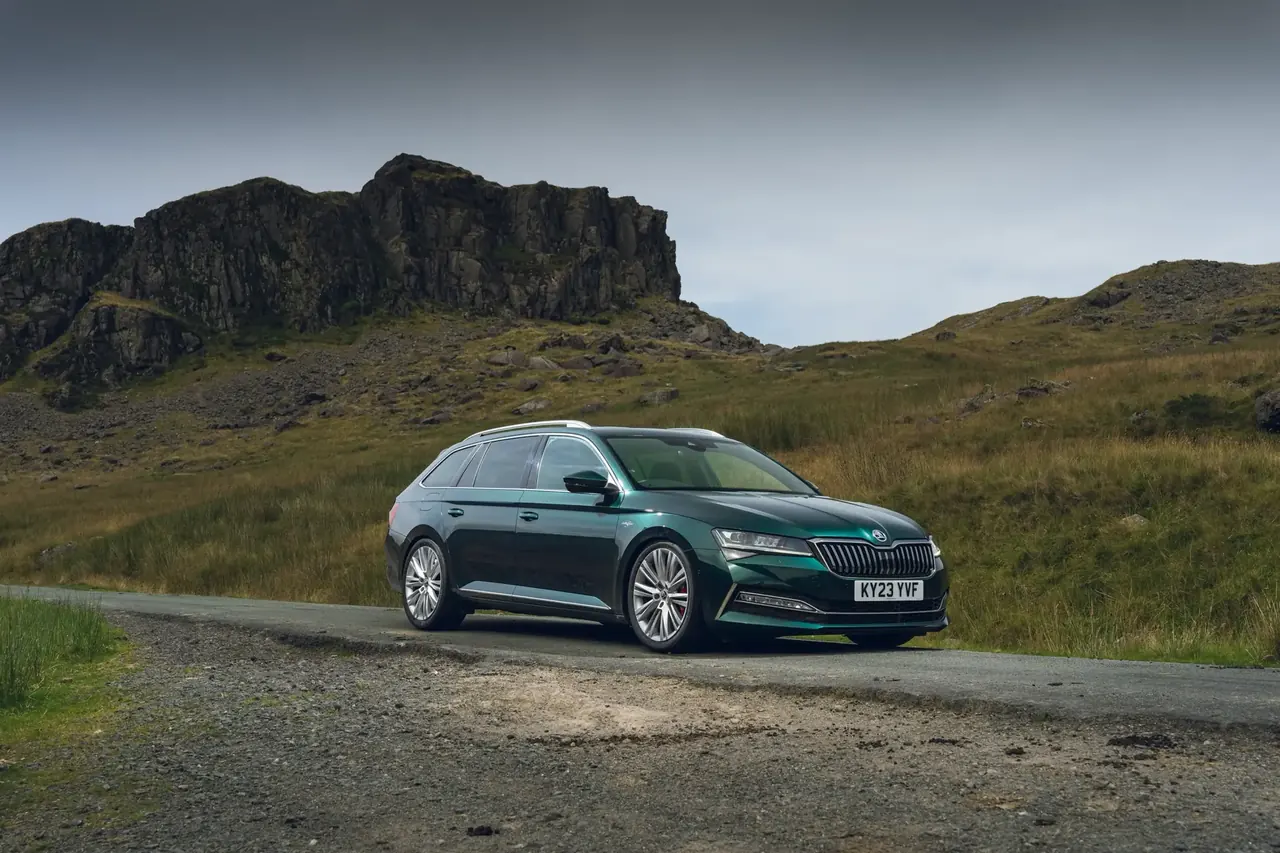 Skoda Superb Sleeper Edition: Porsche power in a practical estate