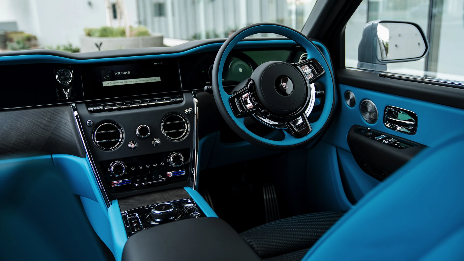 2026 Rolls-Royce Cullinan Series II | Burnout Grey | isellcars.cy #74 Photo 14