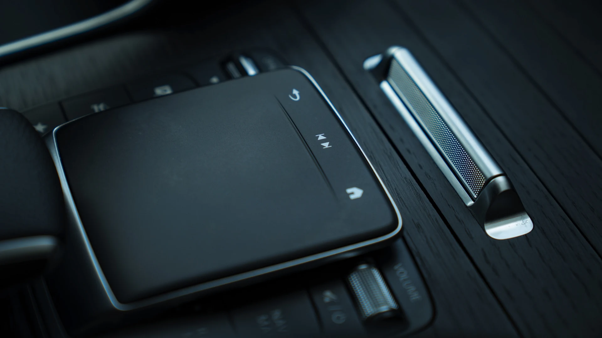 Mercedes-Benz GLE450d #75 Photo 16