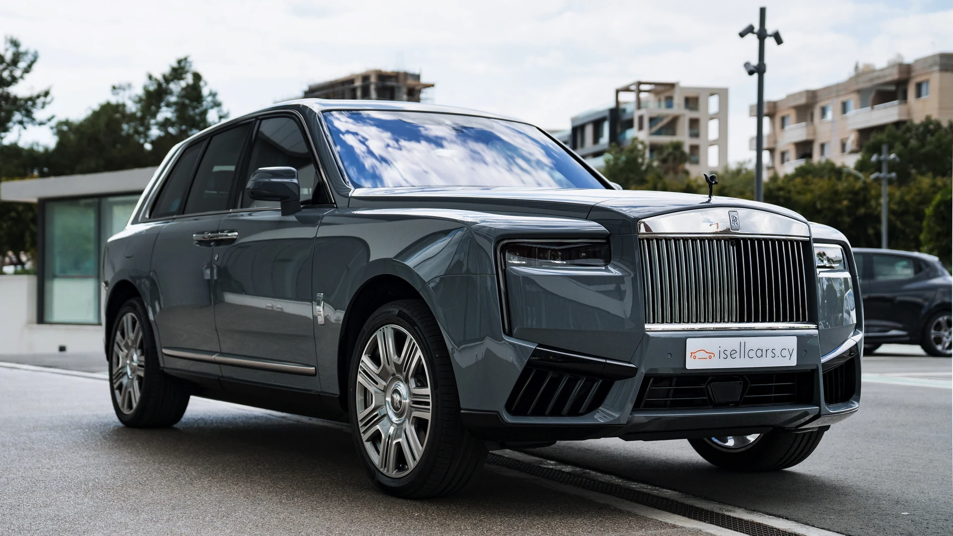 2026 Rolls-Royce Cullinan Series II | Burnout Grey | isellcars.cy #74 Photo 5