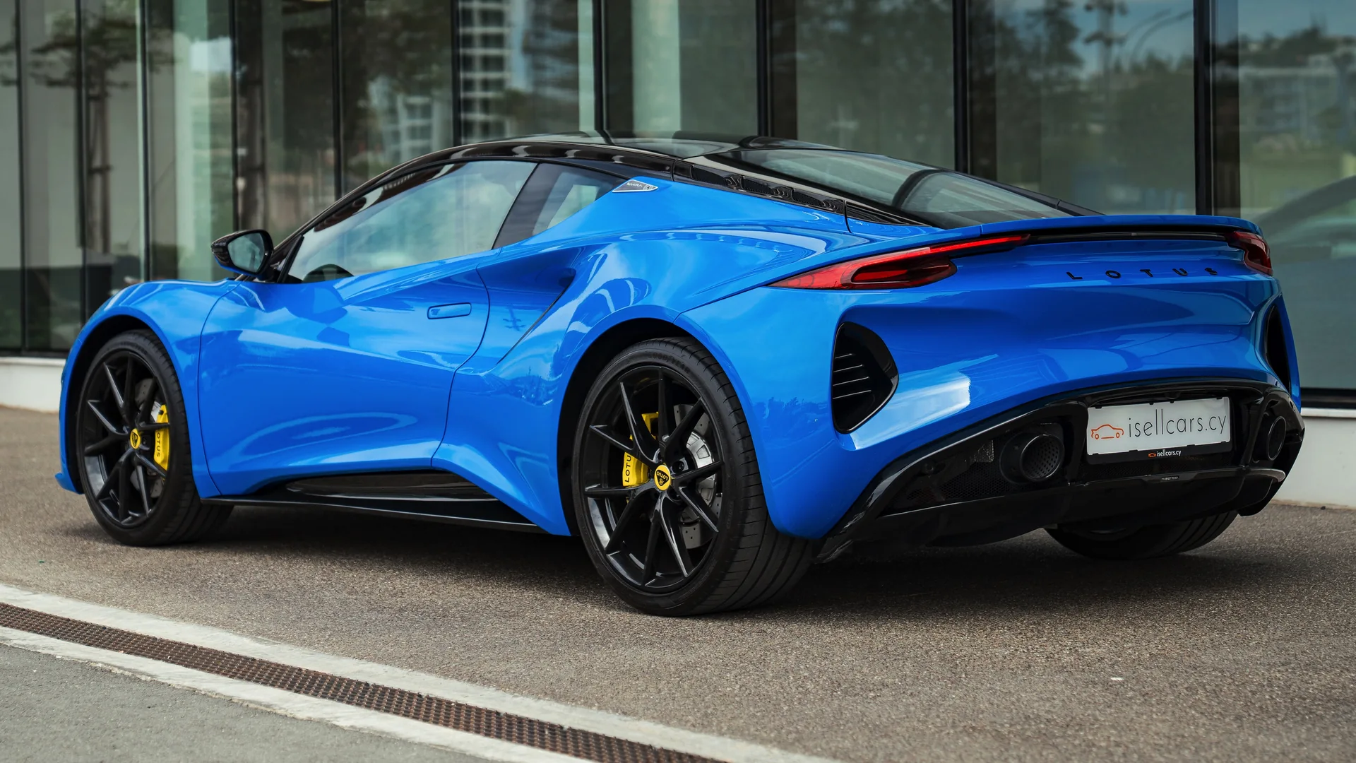 Lotus Emira First Edition #76 Фото 2