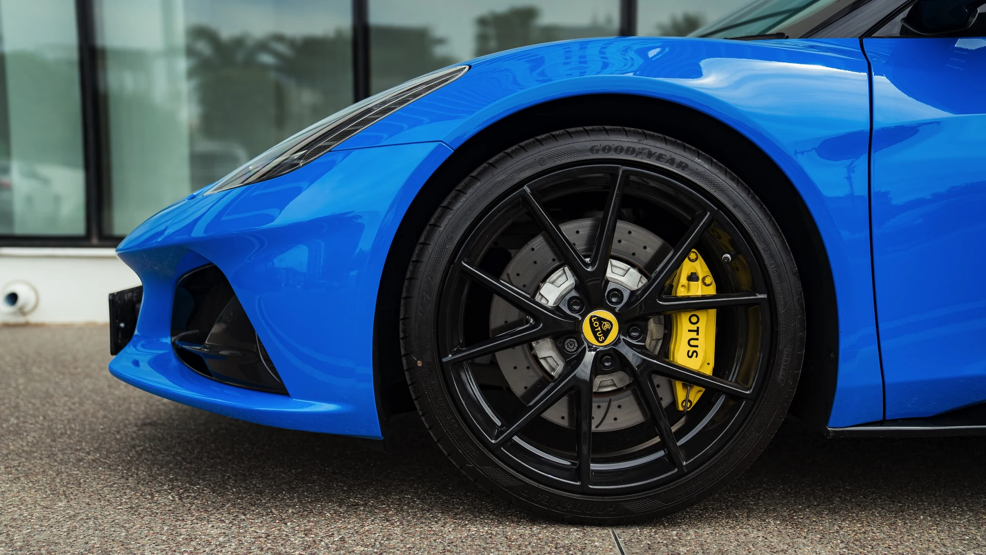 Lotus Emira First Edition #76 Фото 14