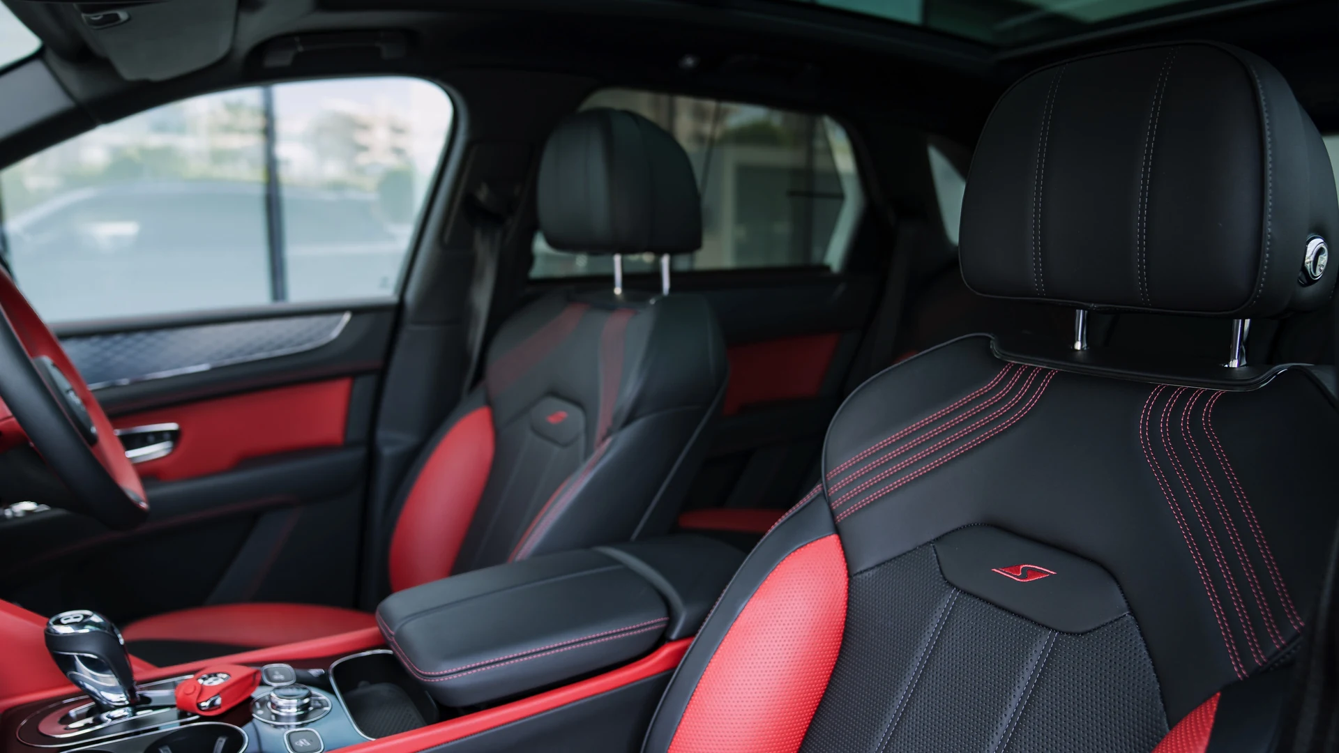 Bentley Bentayga S #72 Photo 11