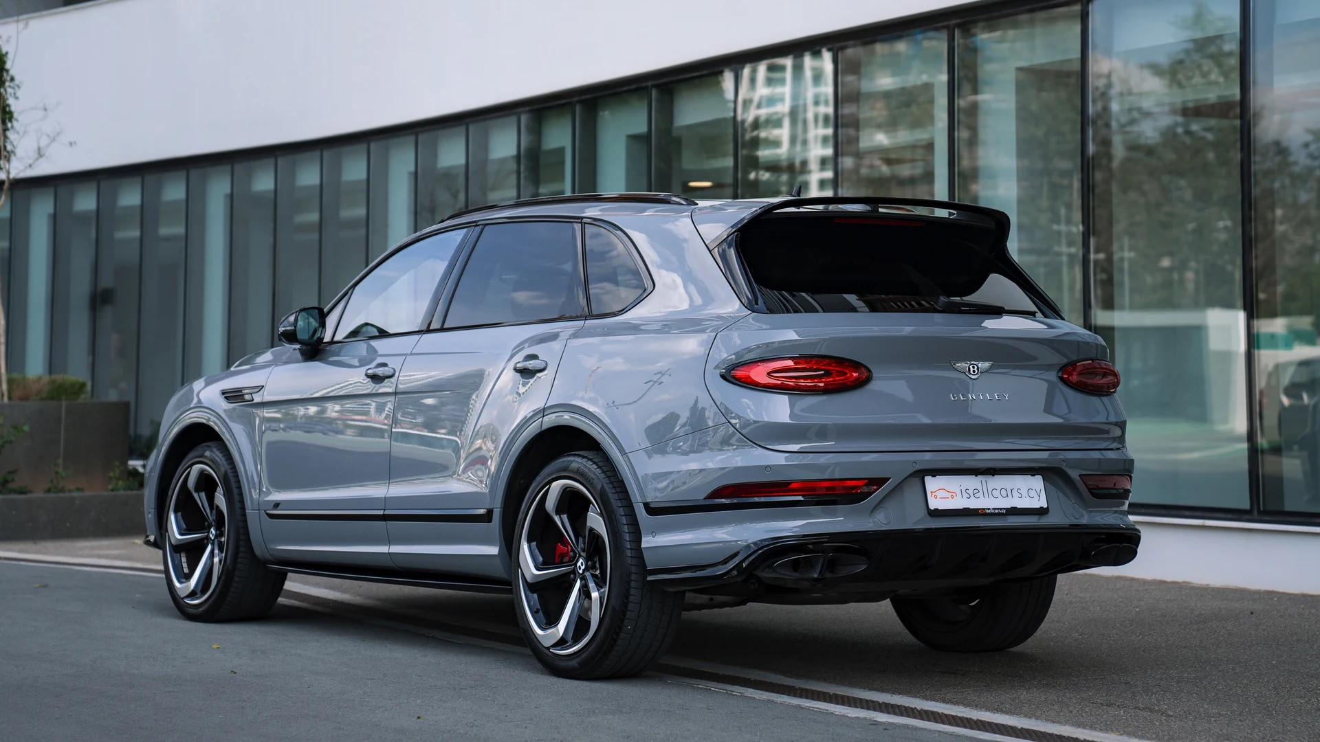 Bentley Bentayga S #72 Photo 2