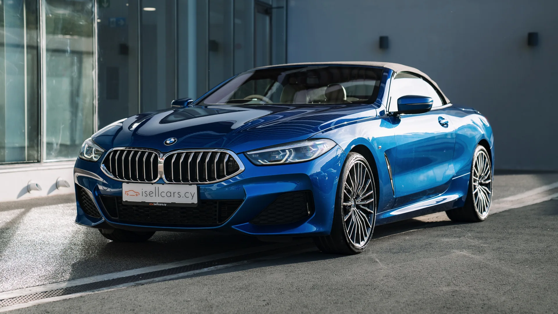 BMW 840d Convertible #73 Photo 14