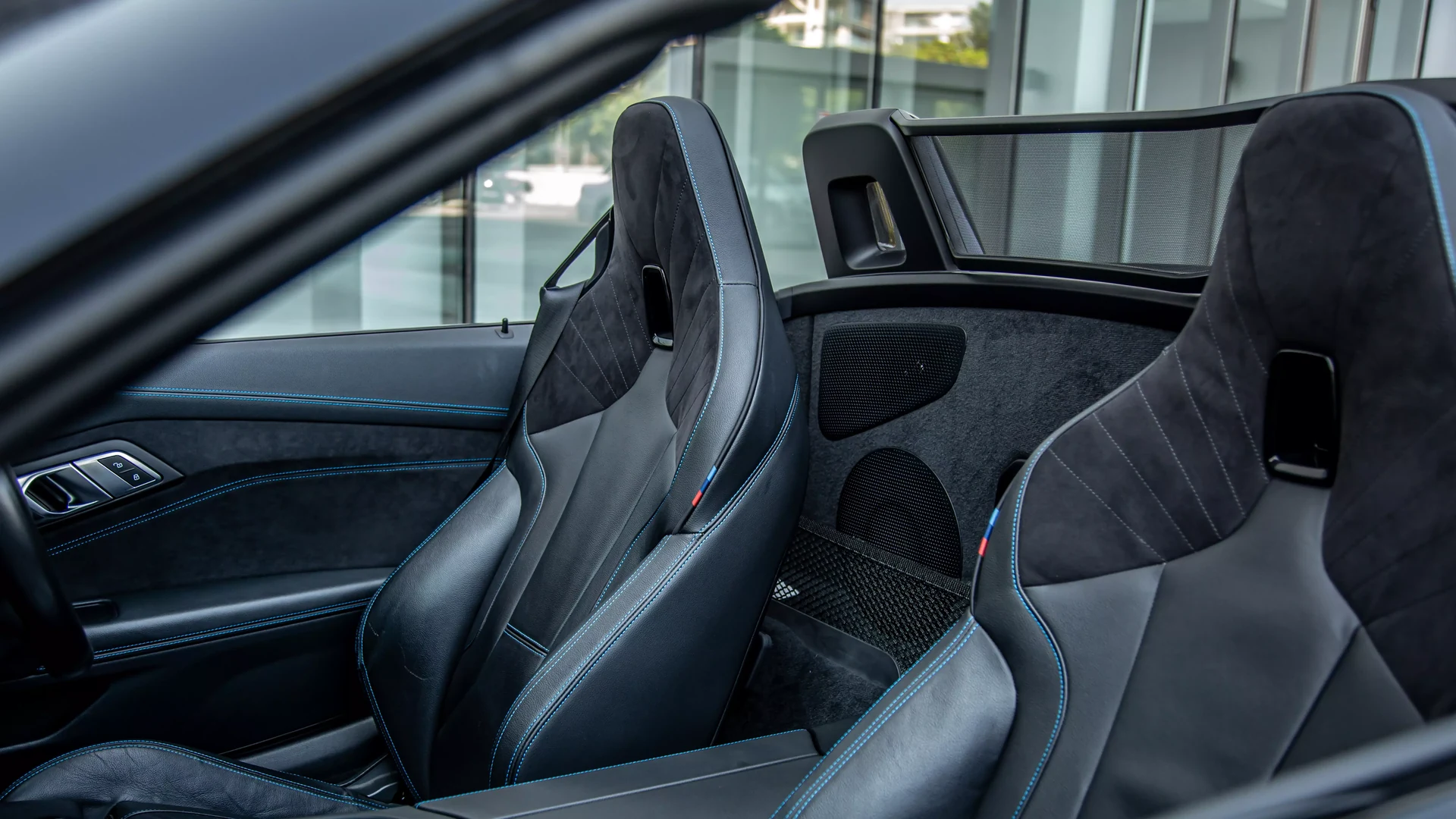 BMW Z4 sDrive20i #57 Photo 11