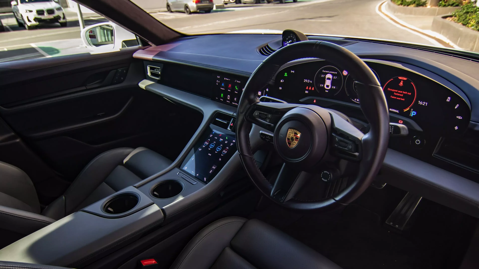 Porsche Taycan Turbo #63 Photo 8