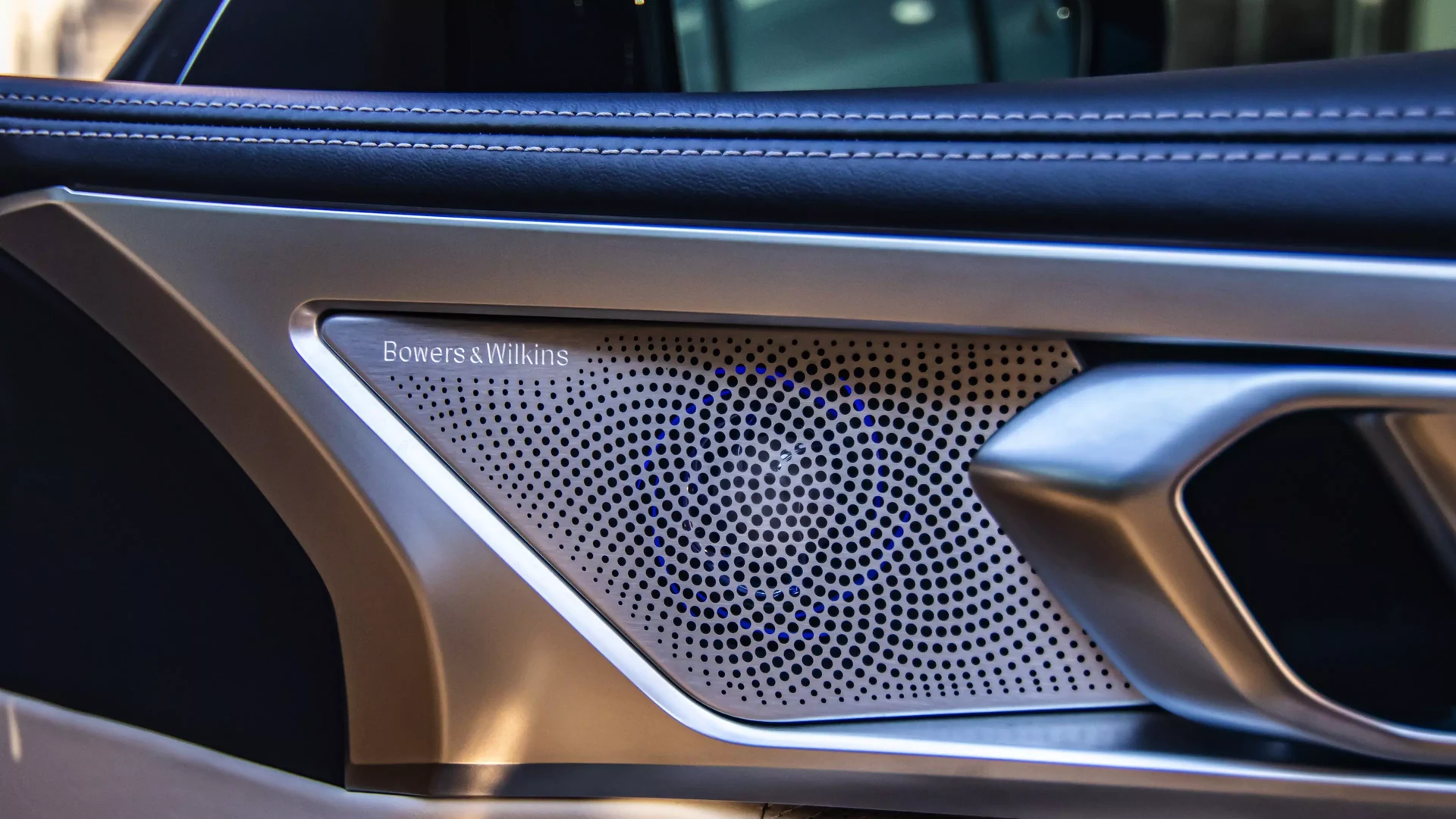 BMW M8 Competition Convertible #58 Photo 23