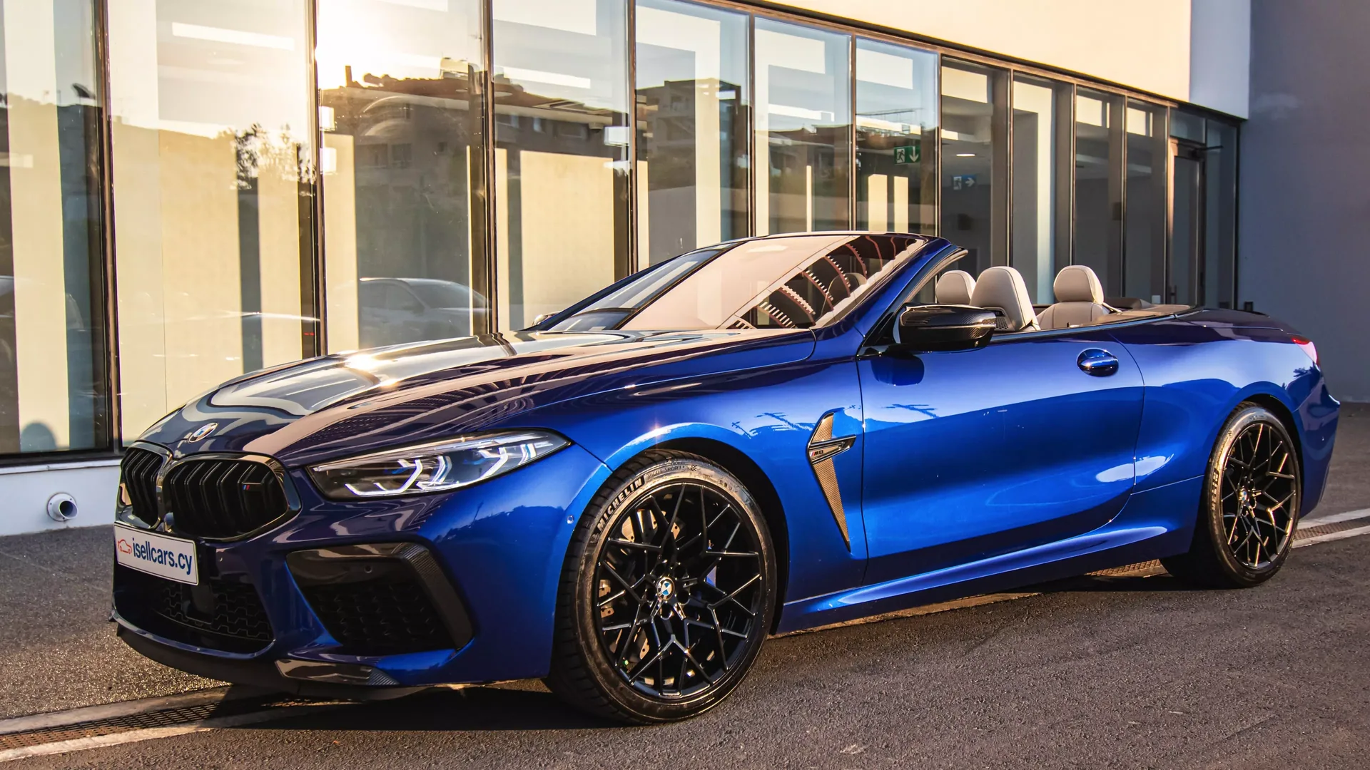 BMW M8 Competition Convertible #58 Photo 5