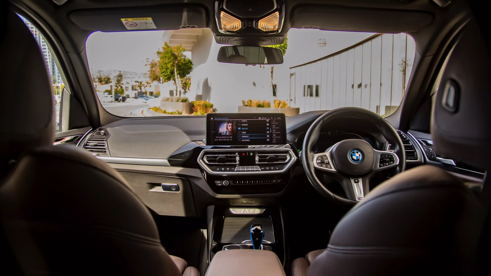 BMW iX3 #52 Фото 15