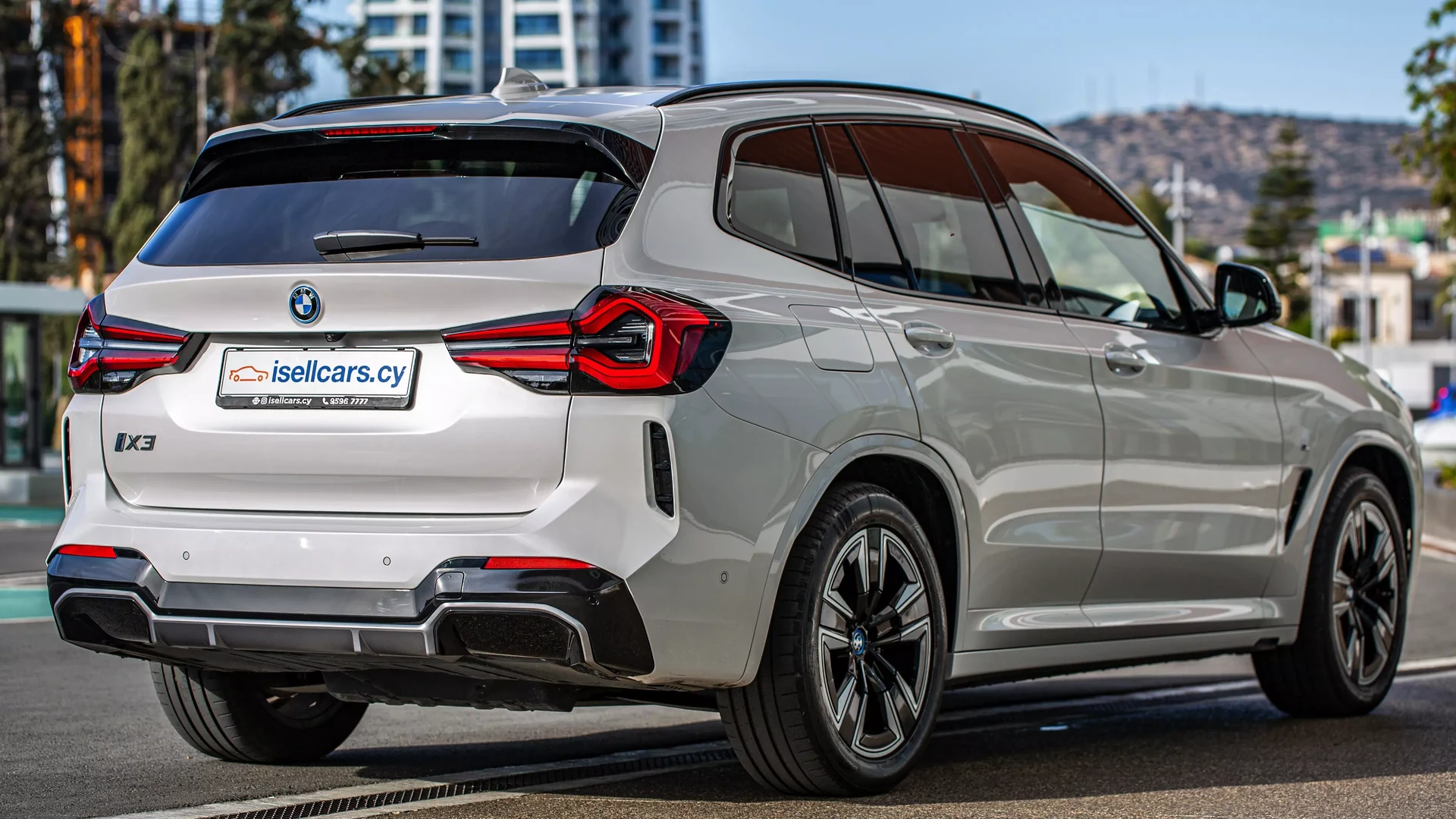 BMW iX3 #52 Фото 6