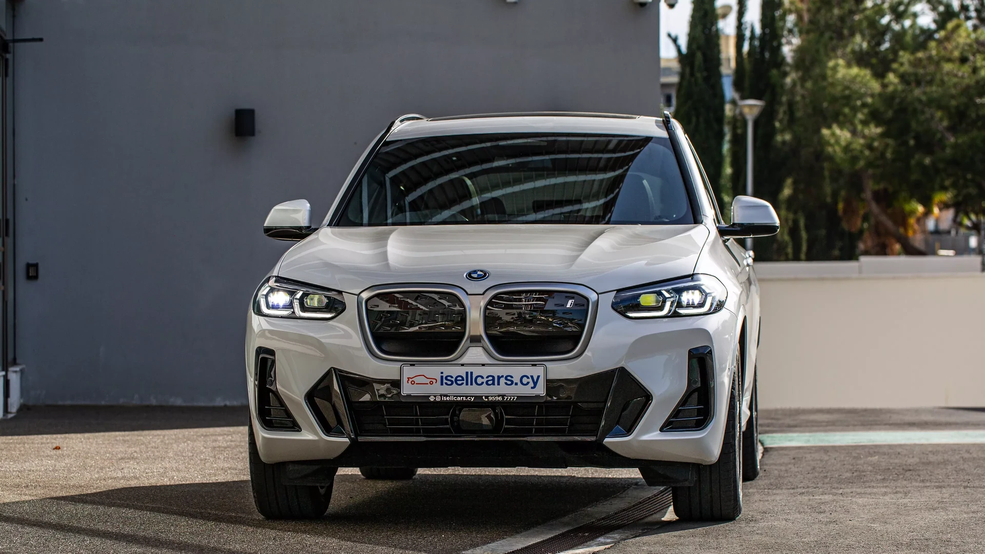 BMW iX3 #52 Фото 3