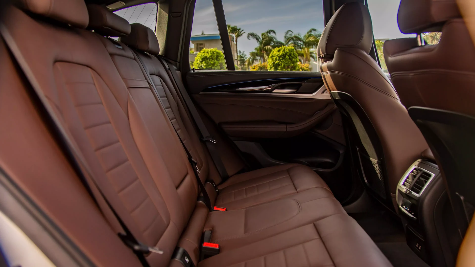 BMW iX3 #52 Фото 14