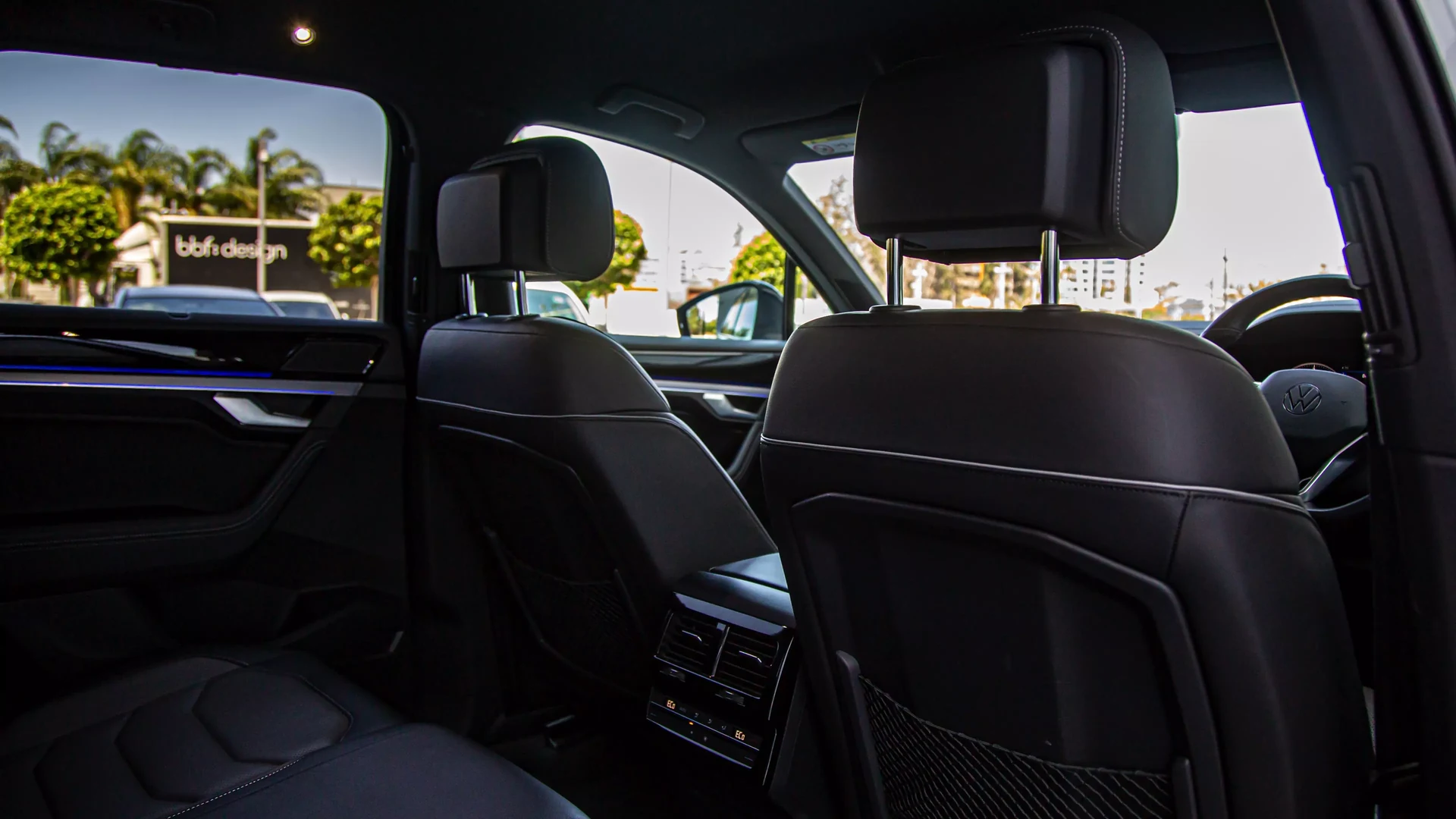 Volkswagen Touareg TDI R-Line #54 Photo 12