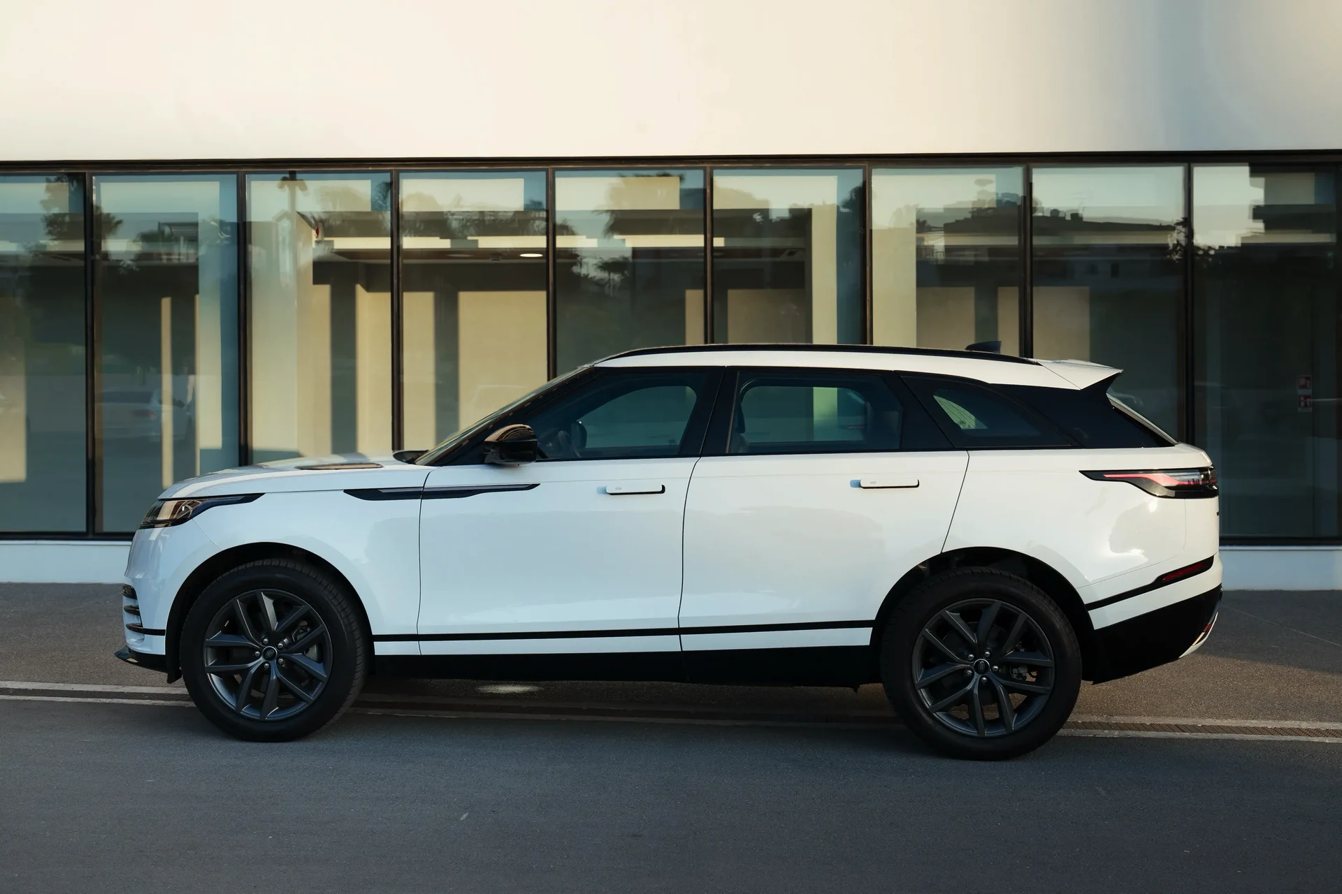Range Rover Velar D200 Dynamic SE #62 Фото 15