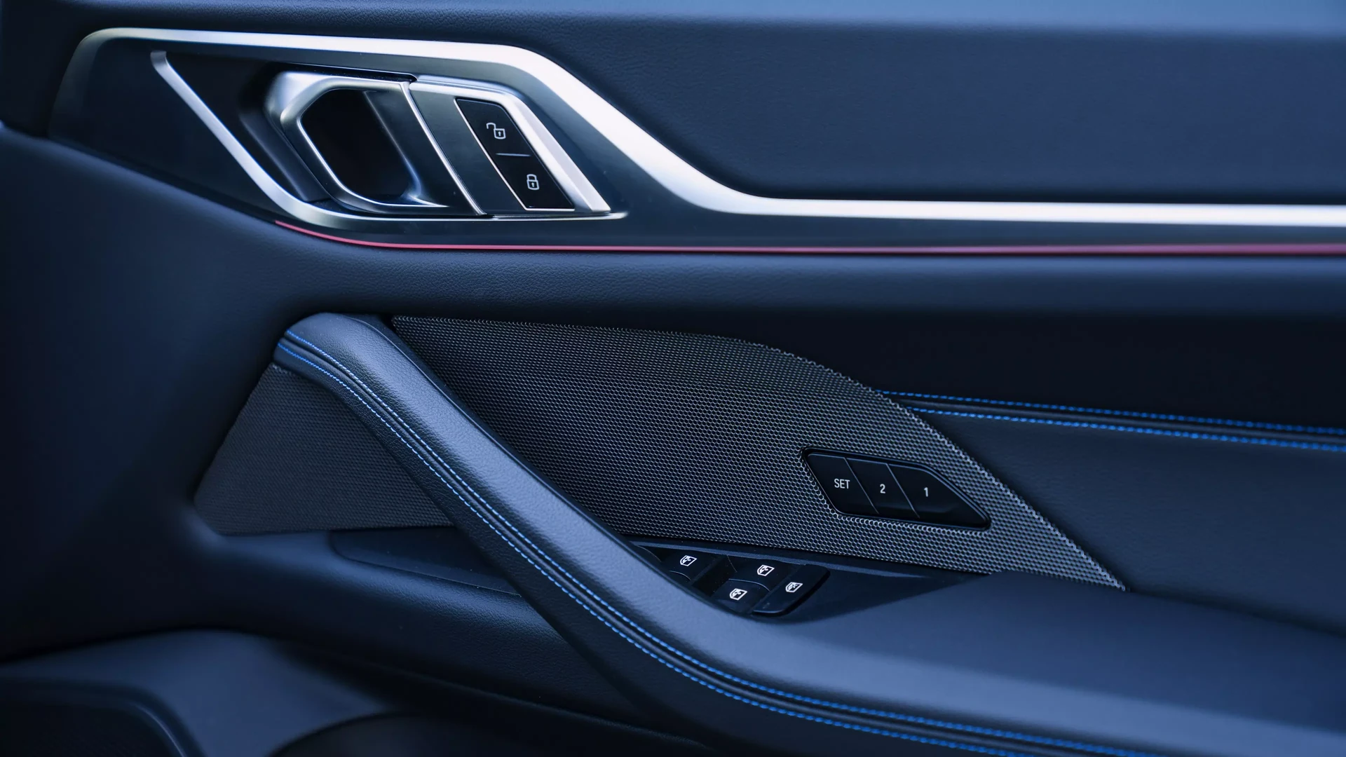 BMW i4 M50 #68 Photo 16