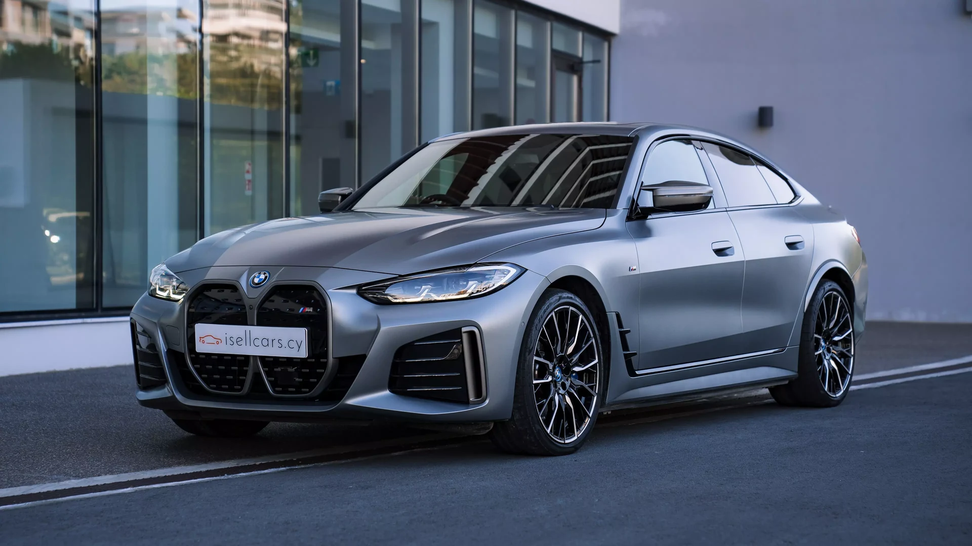 BMW i4 M50 #68 Photo 1