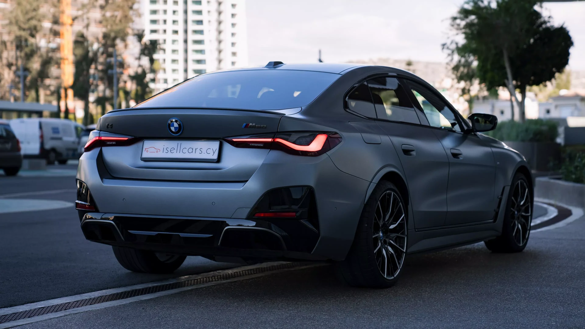 BMW i4 M50 #68 Photo 6