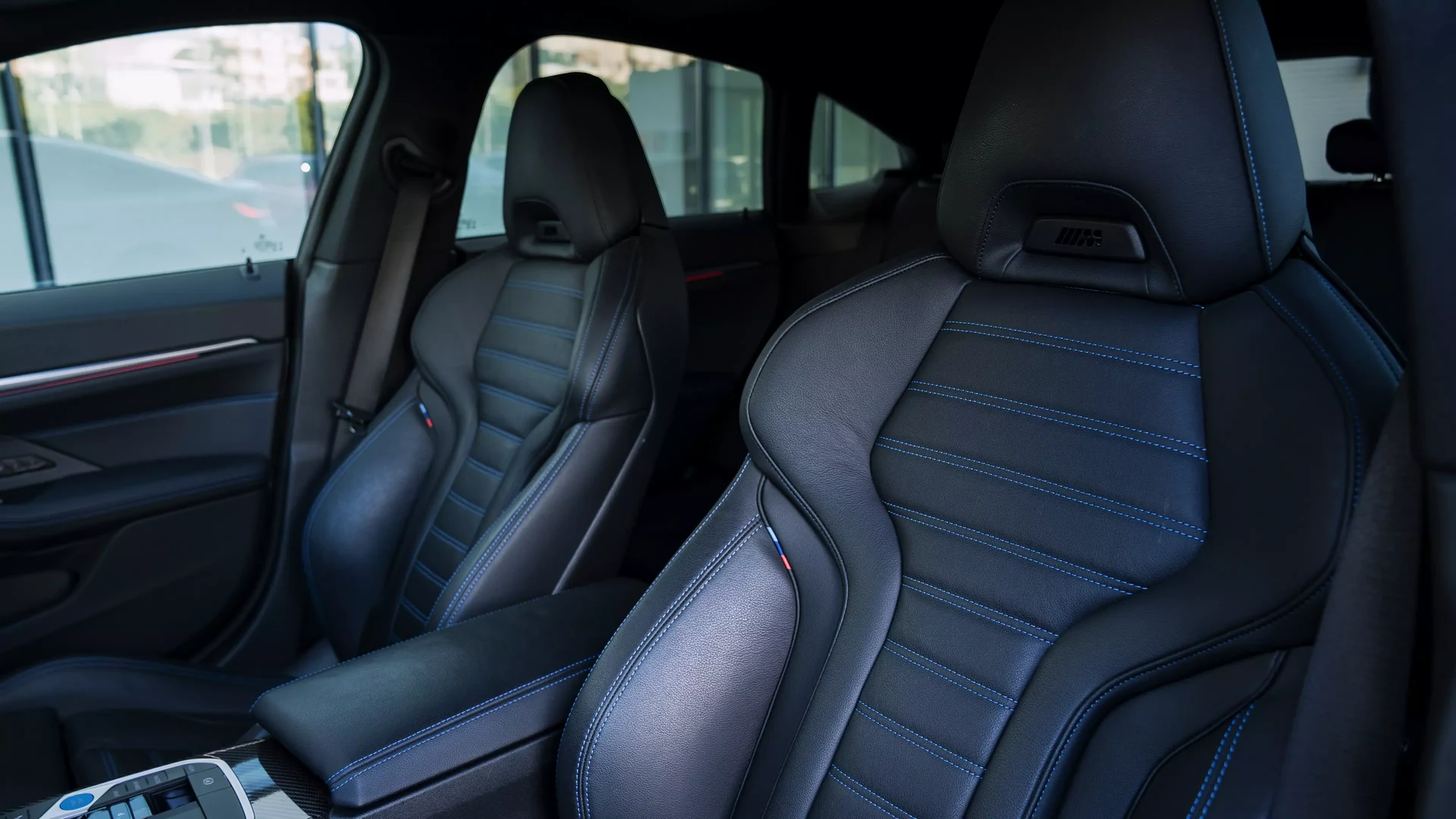 BMW i4 M50 #68 Photo 12