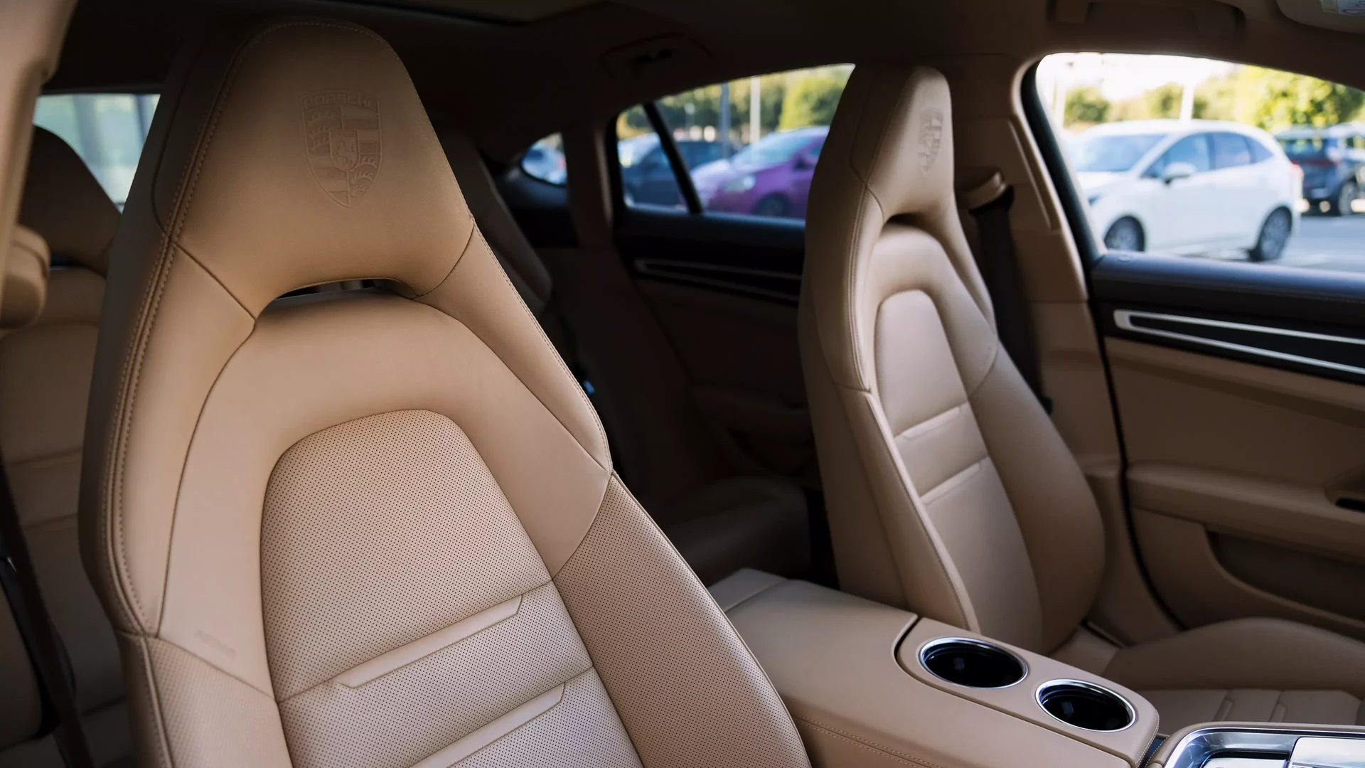 Porsche Panamera 4 E-Hybrid Platinum Edition #69 Фото 8