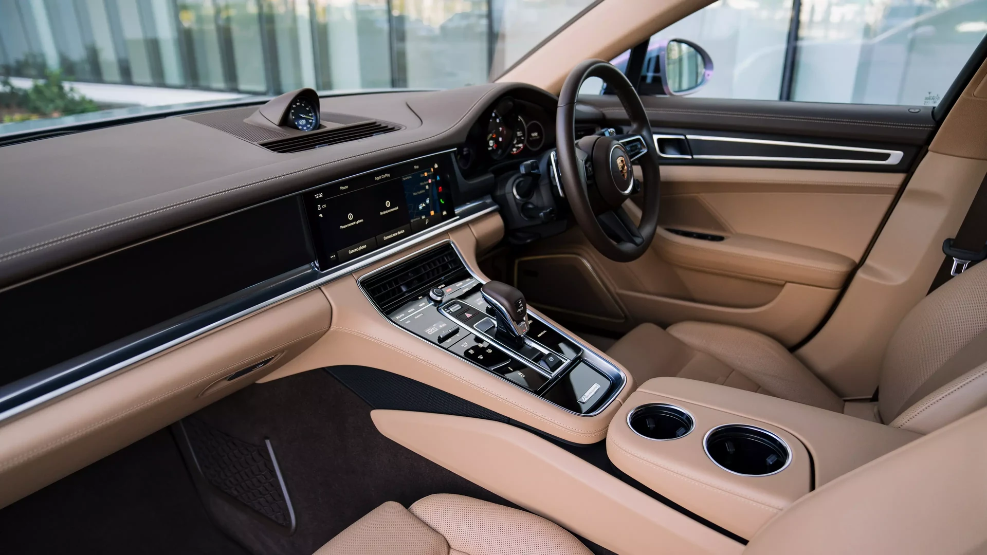 Porsche Panamera 4 E-Hybrid Platinum Edition #69 Фото 9