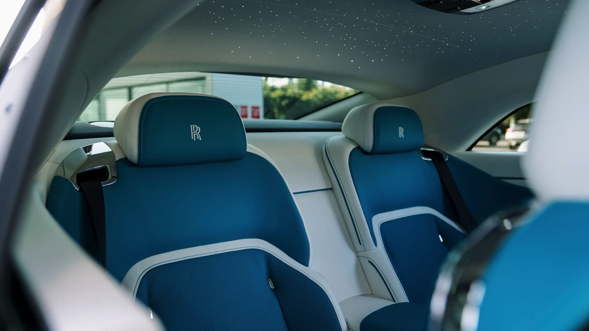 Rolls-Royce Spectre #66 Фото 12