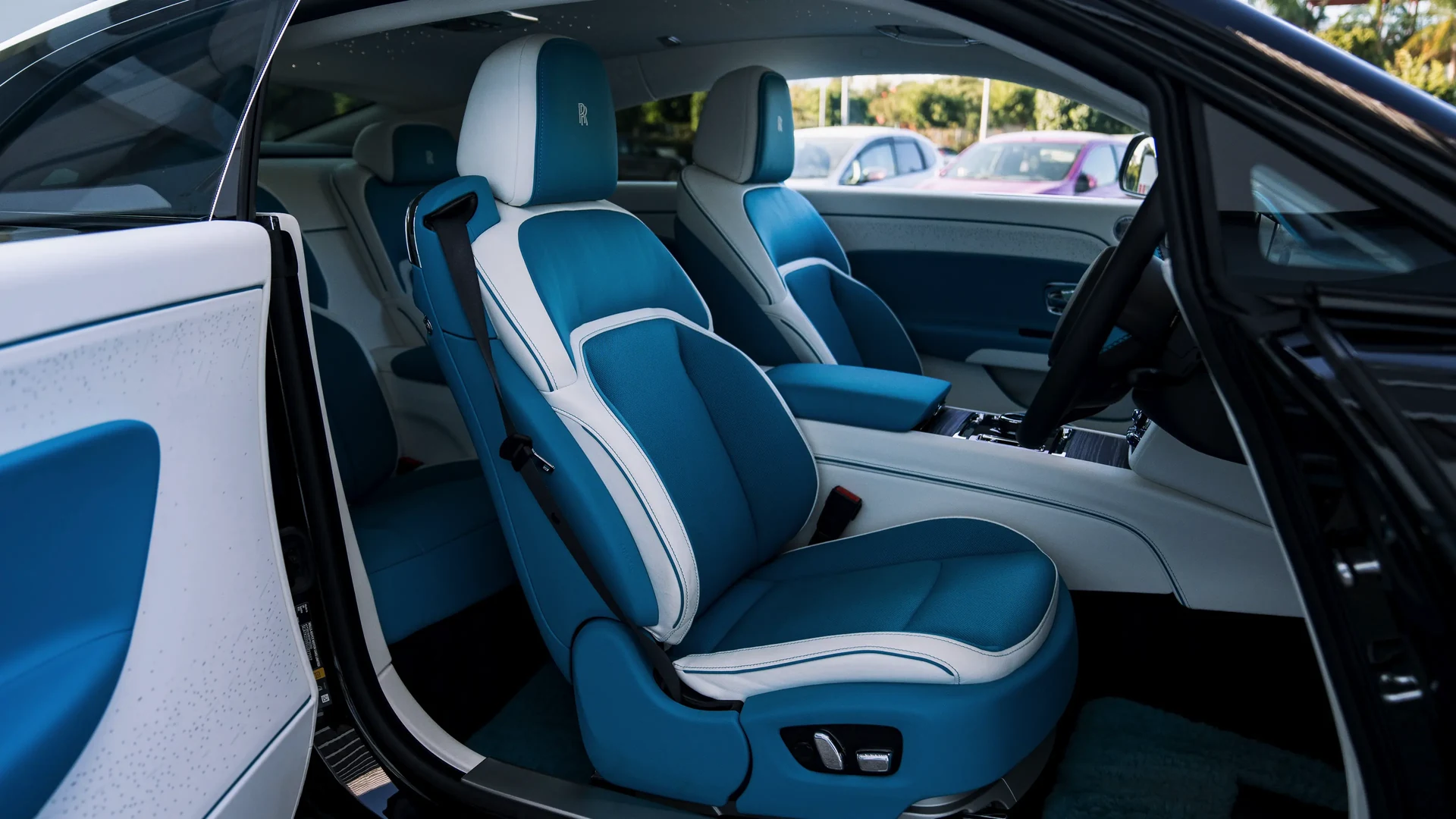 Rolls-Royce Spectre #66 Фото 9