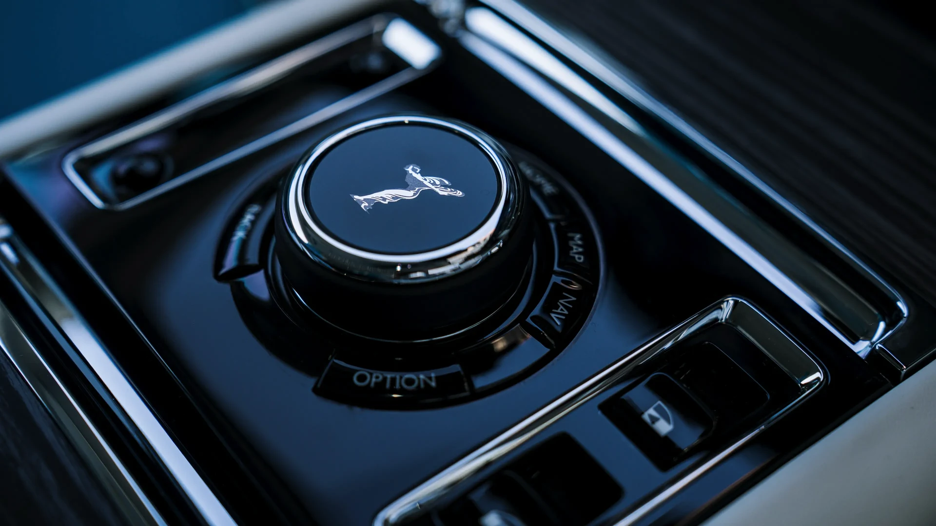 Rolls-Royce Spectre #66 Фото 17