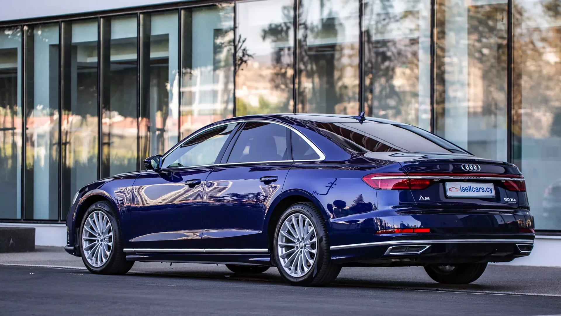 Audi A8 50 TDI S-Line Quattro #33 Photo 2