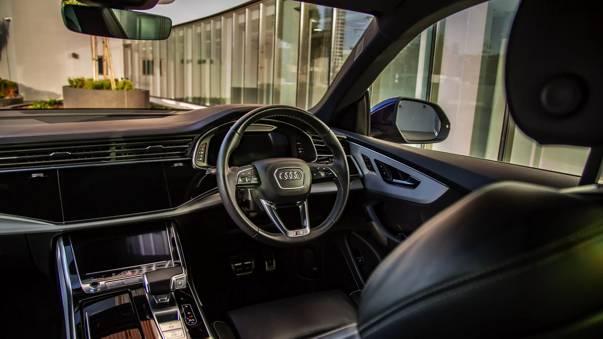 Audi Q8 50 TDI Quattro S-Line #51 Фото 11