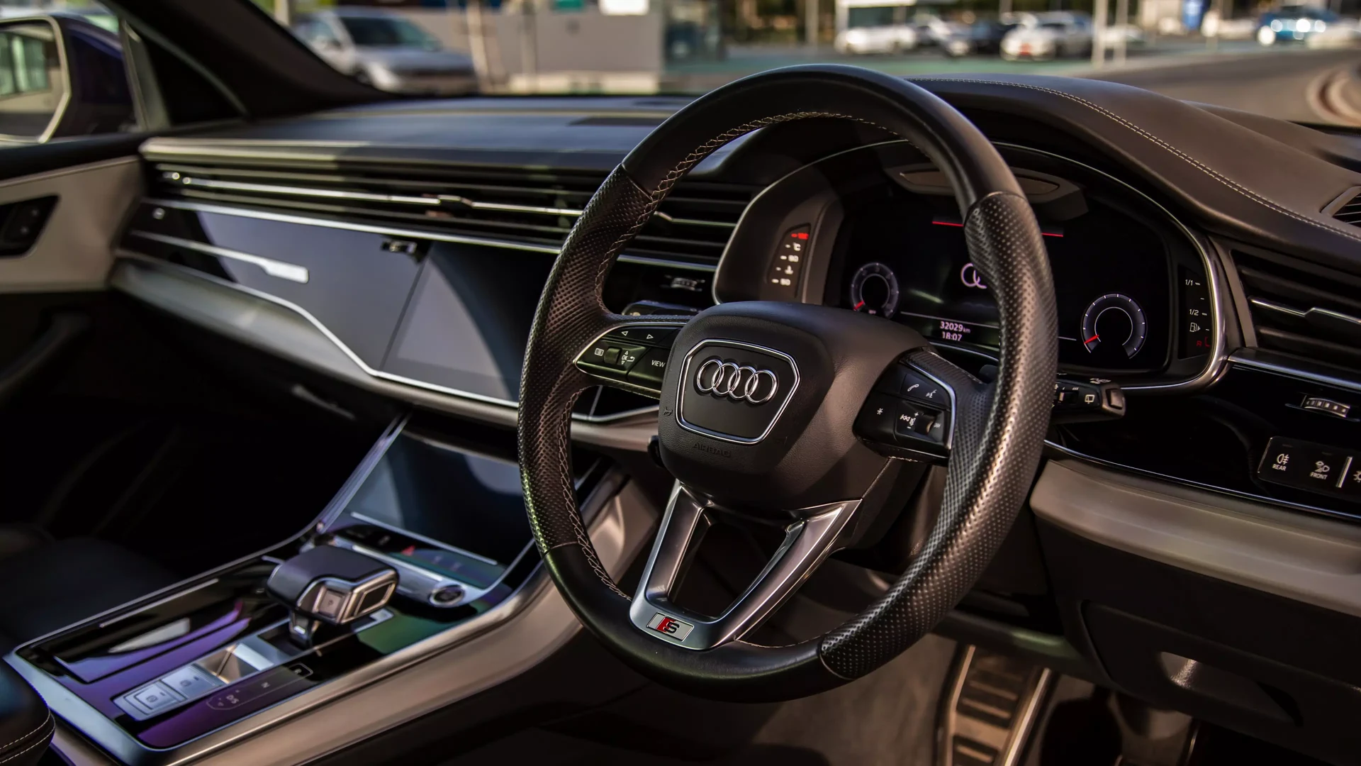 Audi Q8 50 TDI Quattro S-Line #51 Фото 8