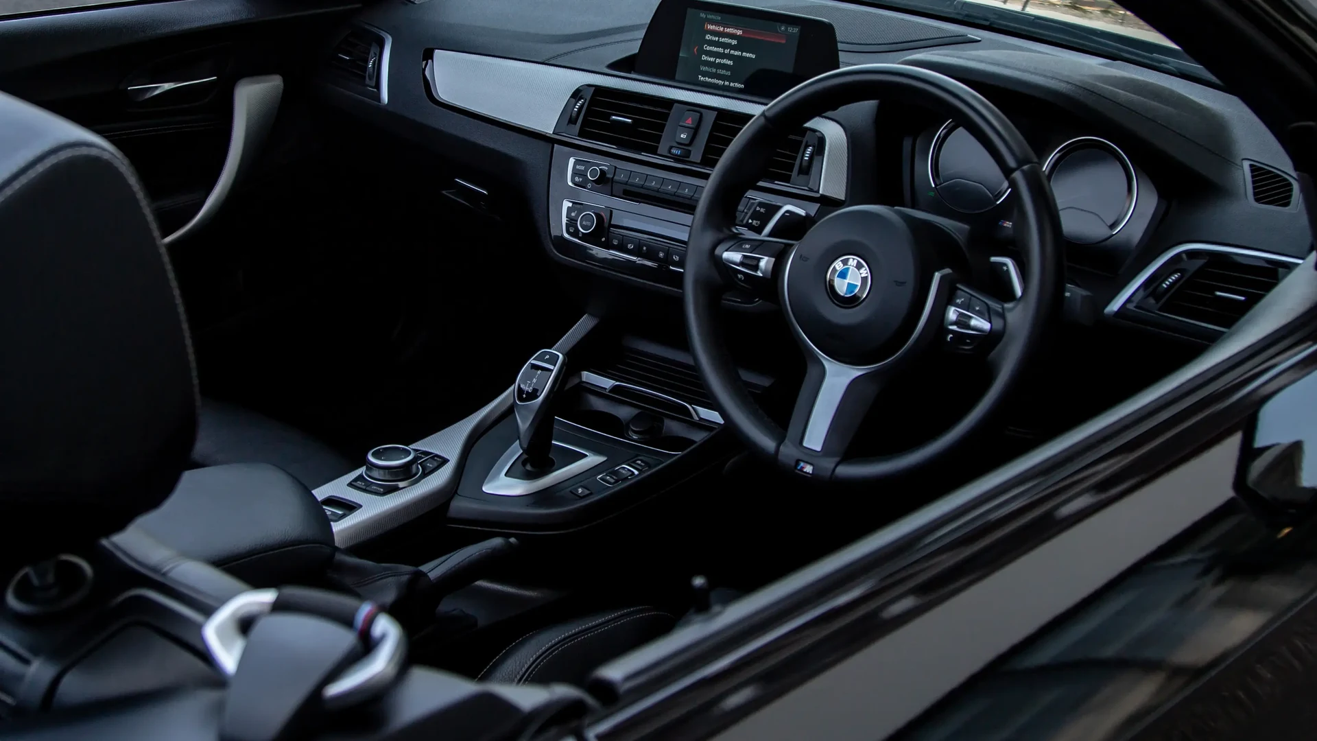 BMW M240i Convertible #23 Photo 12