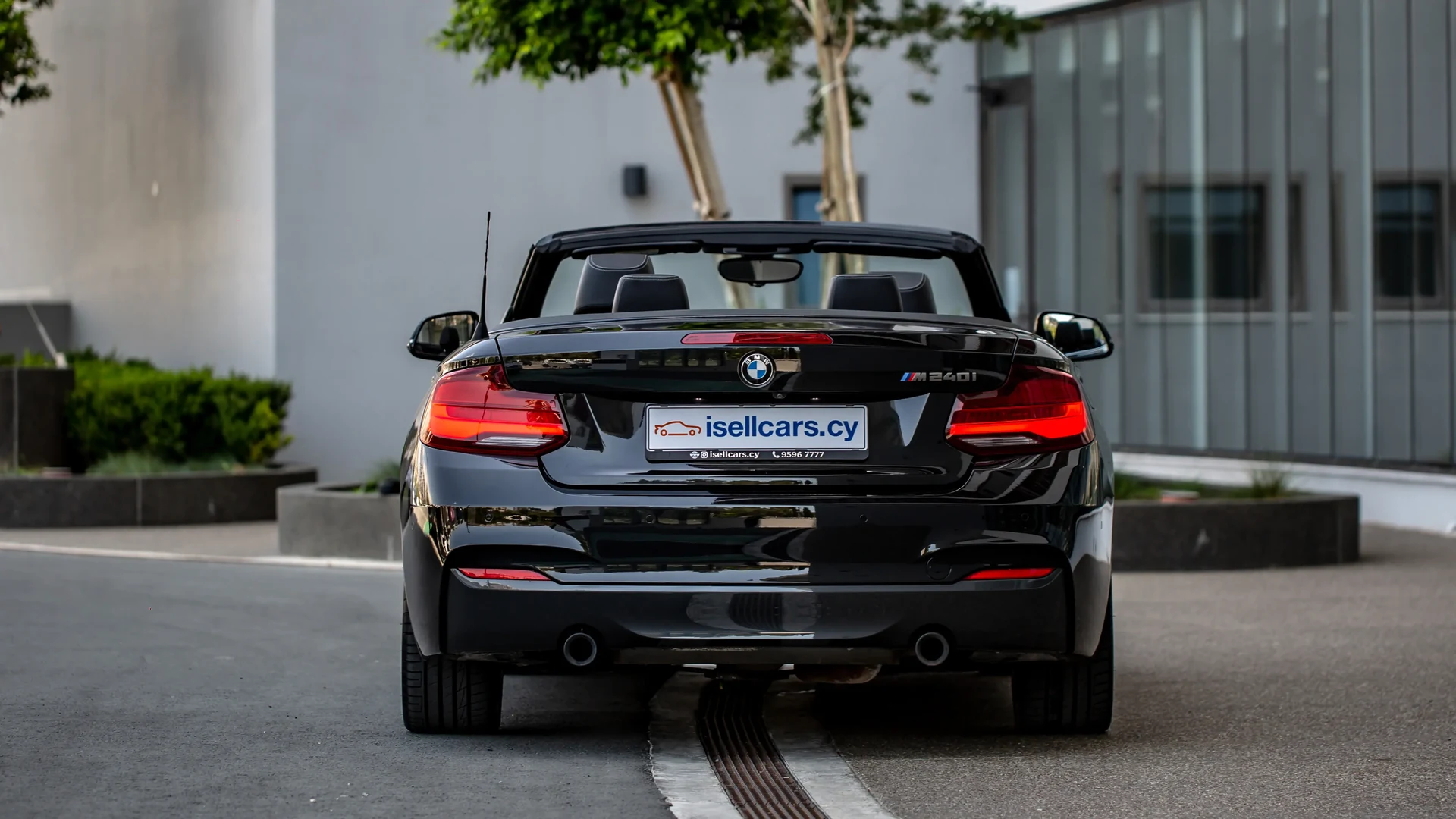 BMW M240i Convertible #23 Photo 5