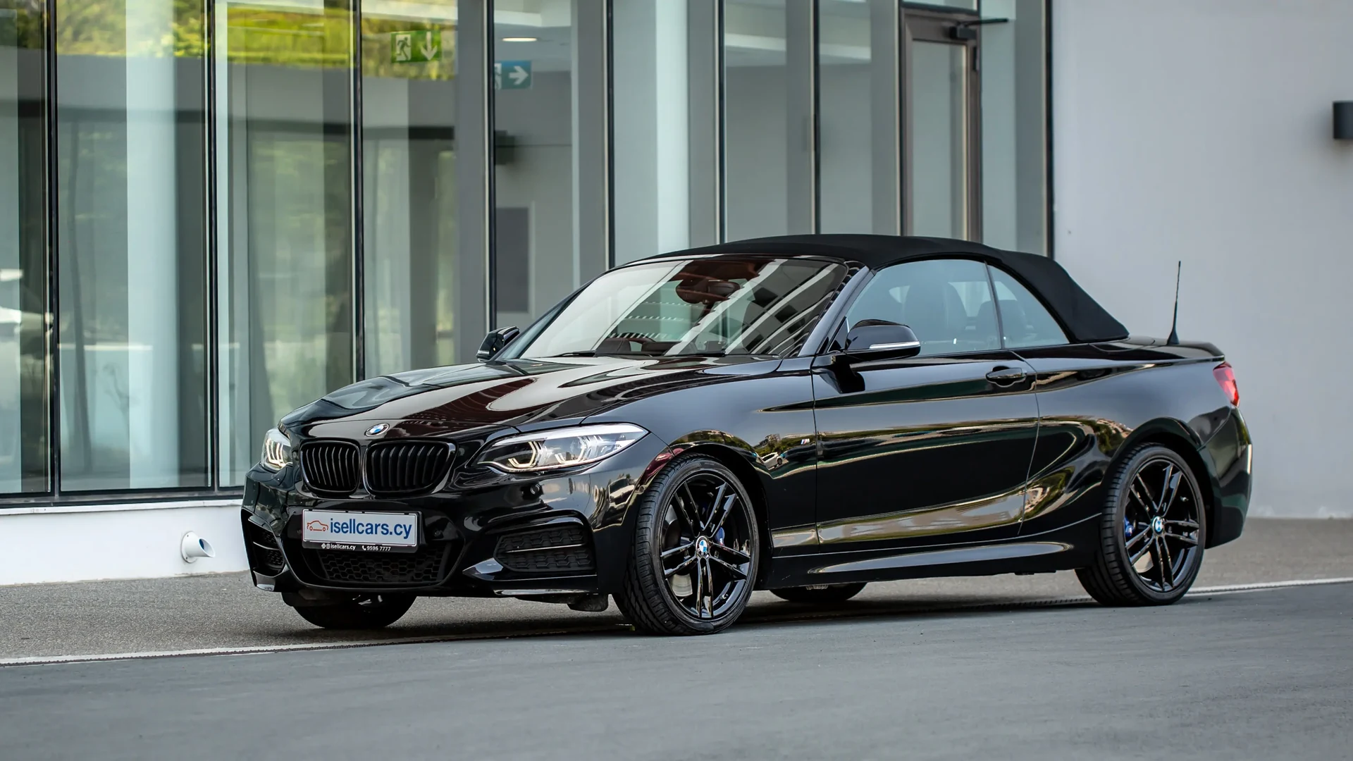 BMW M240i Convertible #23 Photo 6