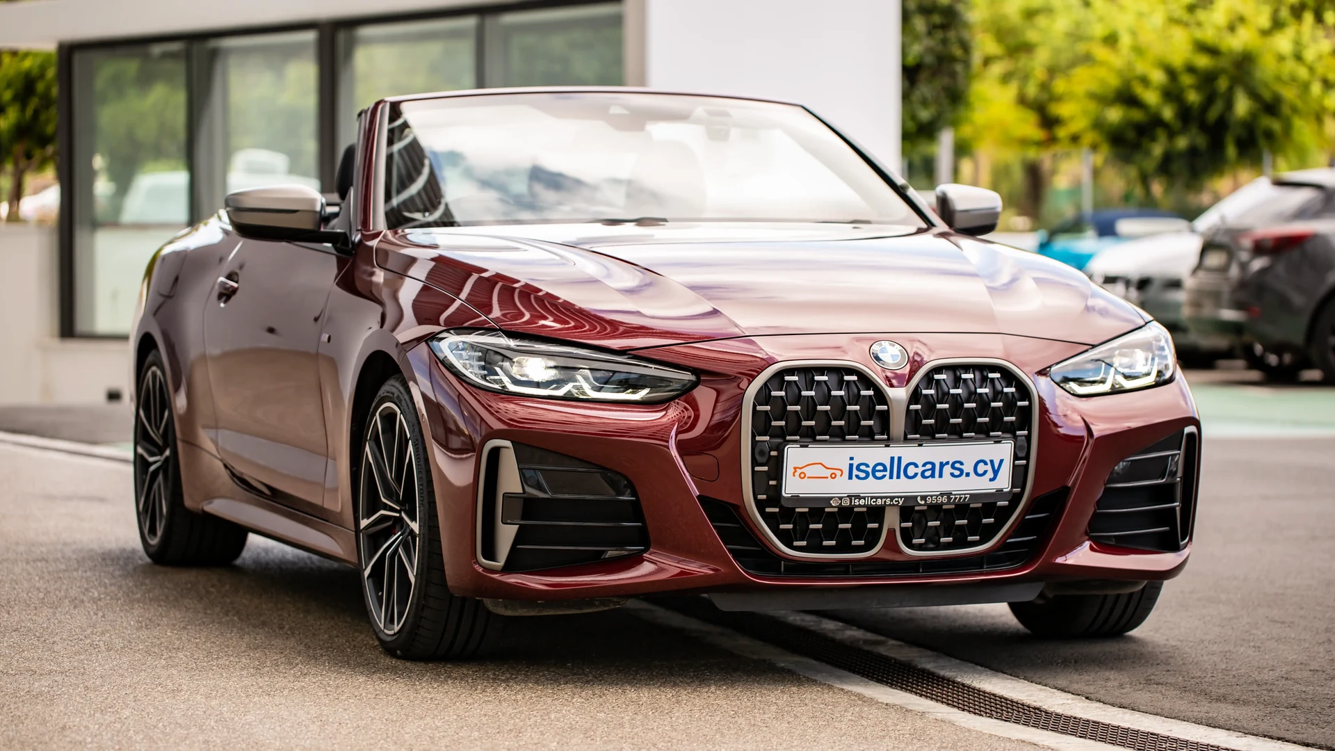 BMW M440i xDrive Convertible #40 Photo 3