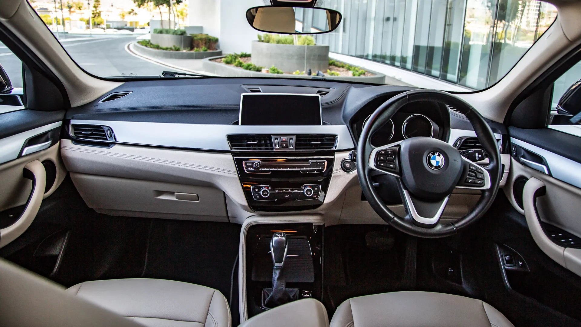 BMW X2 xDrive25e #48 Фото 15