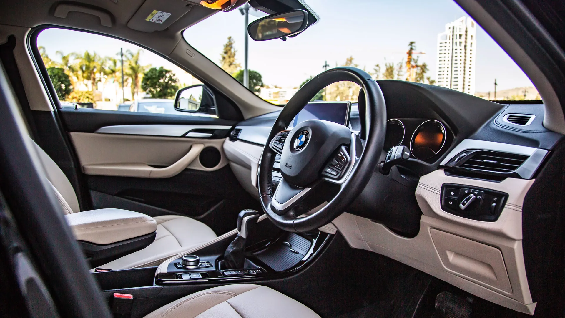 BMW X2 xDrive25e #48 Фото 9