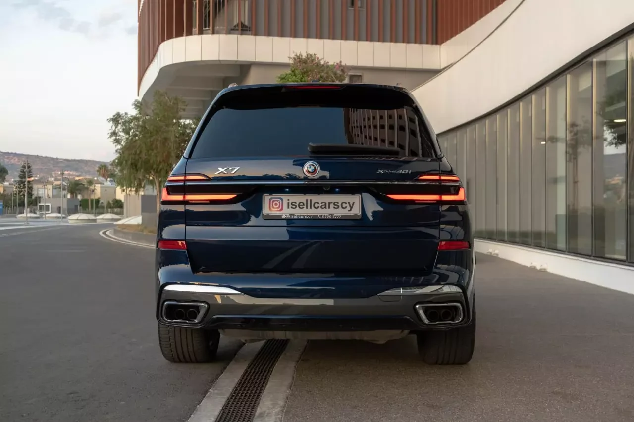 BMW X7 xDrive40i M Sport #4 Photo 4