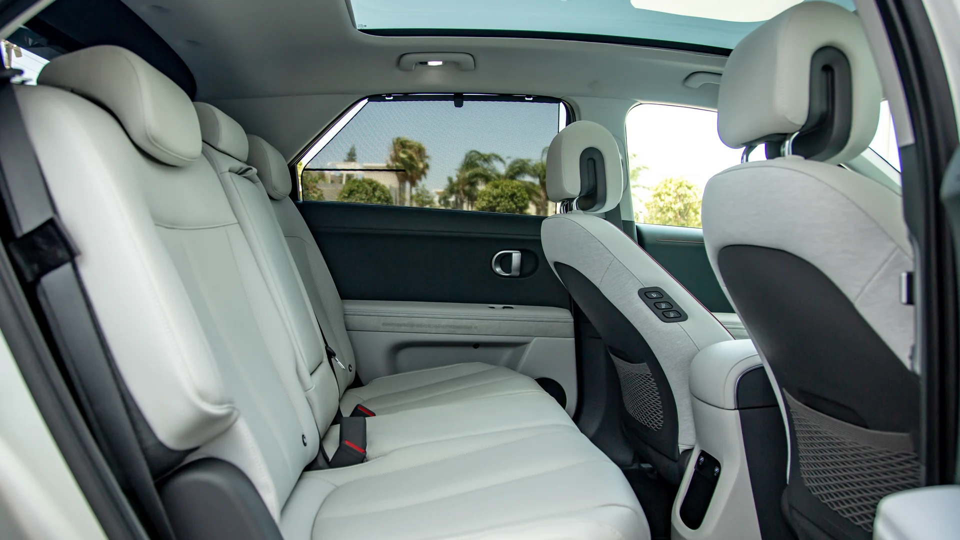 Hyundai Ioniq 5 #30 Photo 10