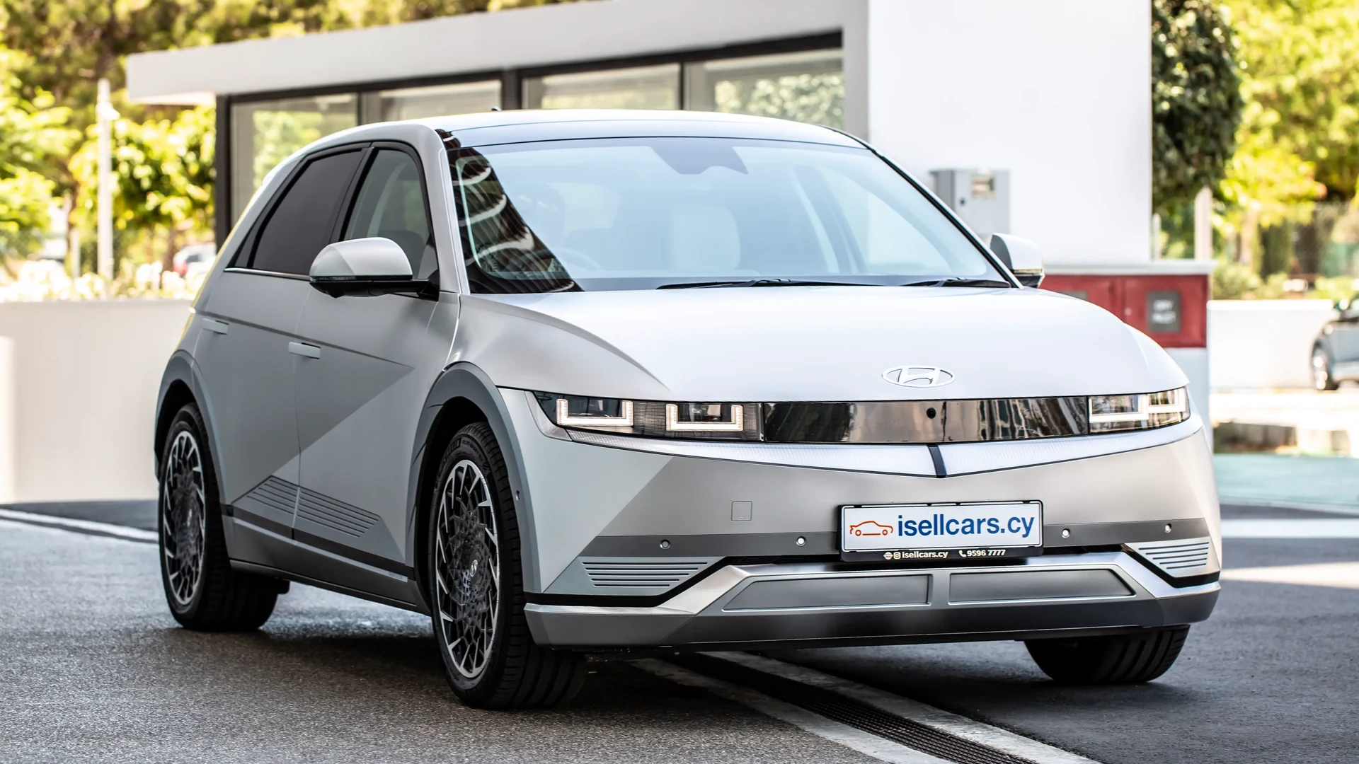 Hyundai Ioniq 5 #30 Photo 4