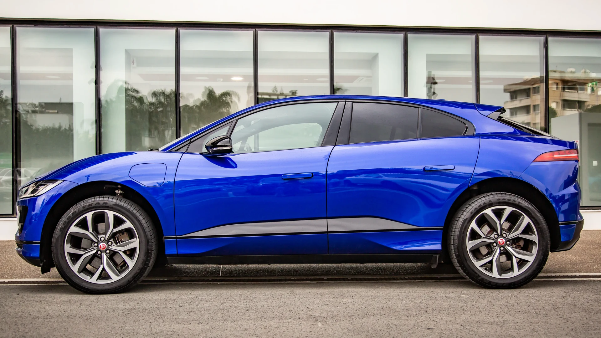 Jaguar I-Pace EV400 HSE Black #45 Фото 13