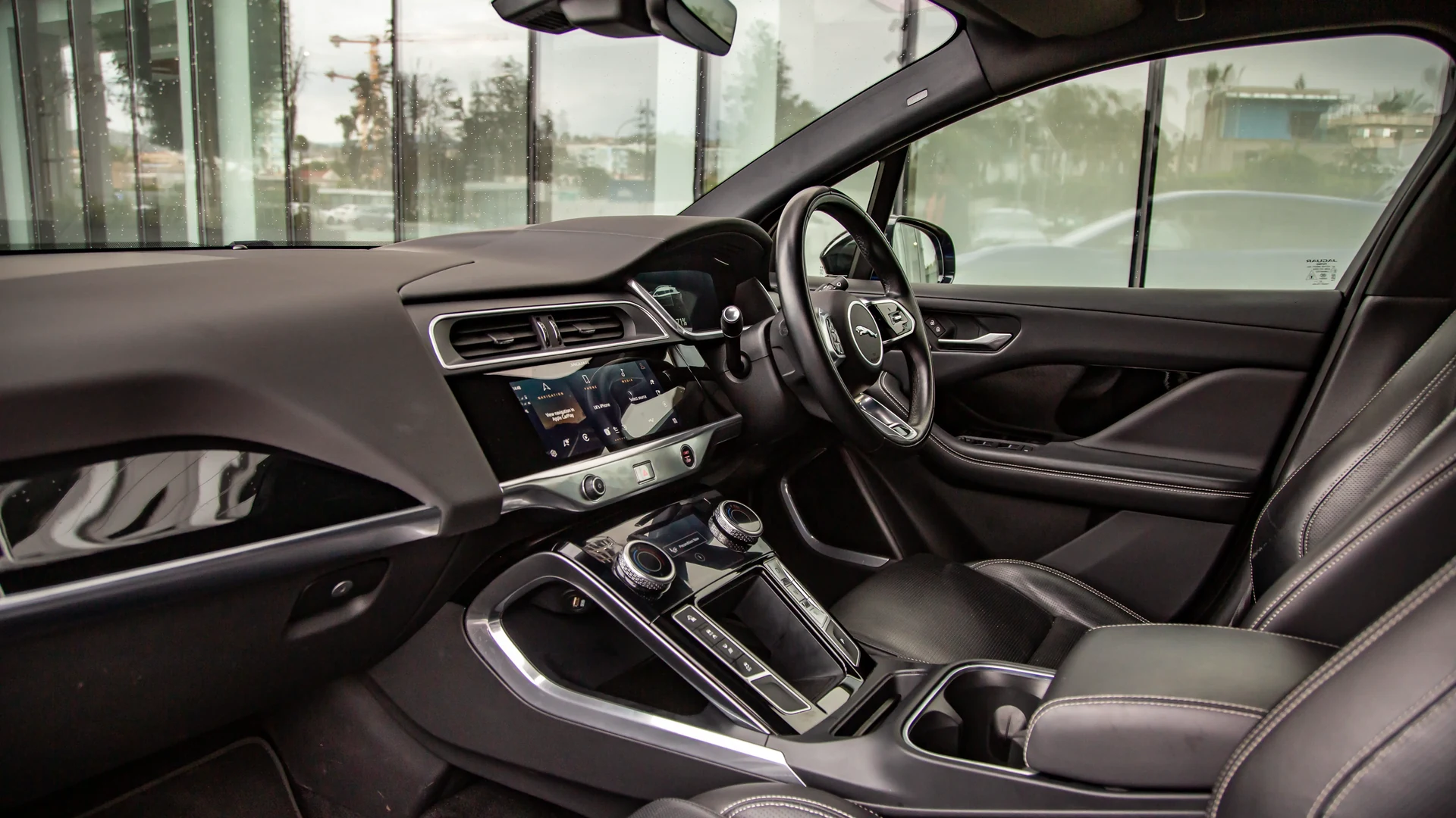 Jaguar I-Pace EV400 HSE Black #45 Фото 8