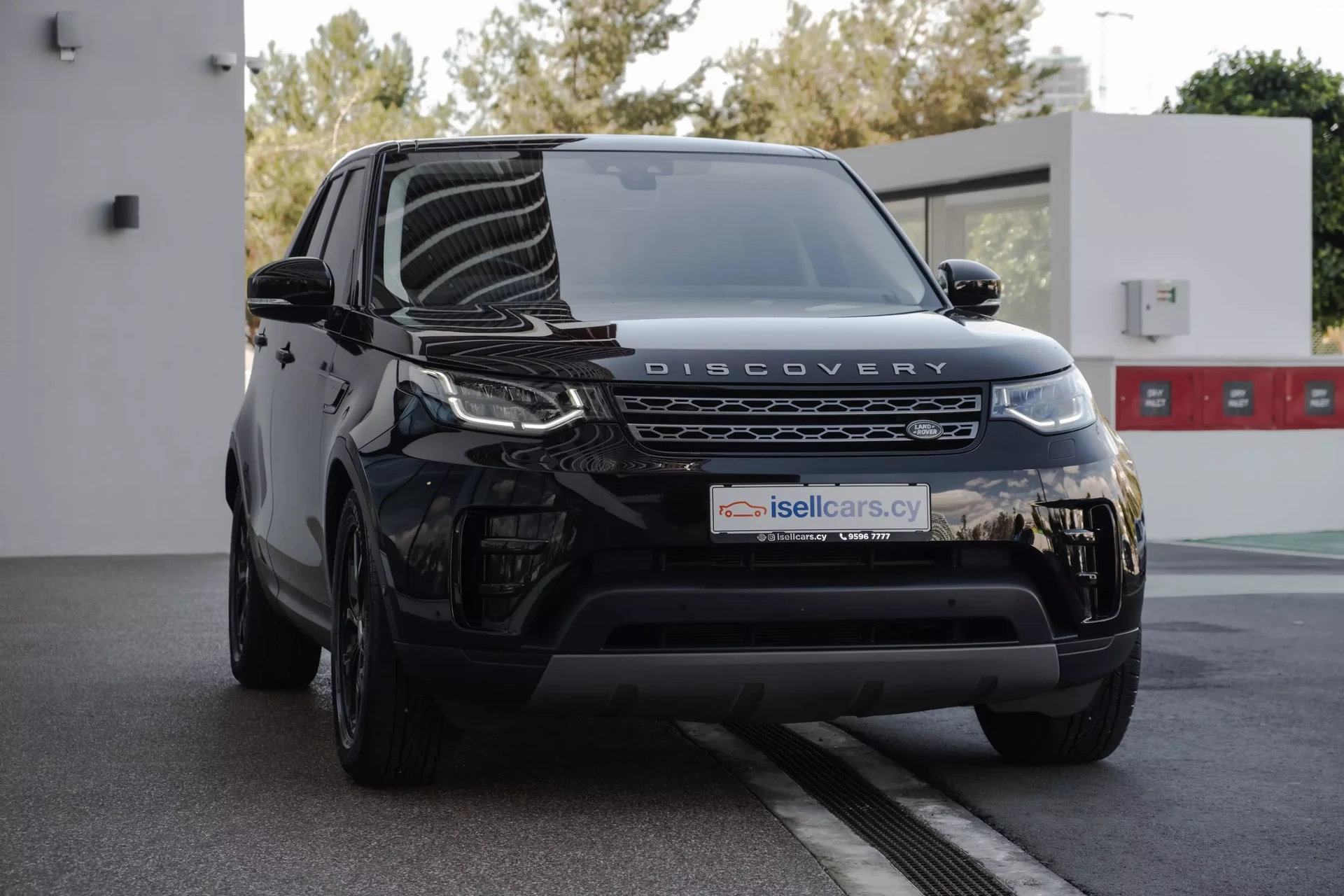 Land Rover Discovery SD4 SE #9 Photo 5